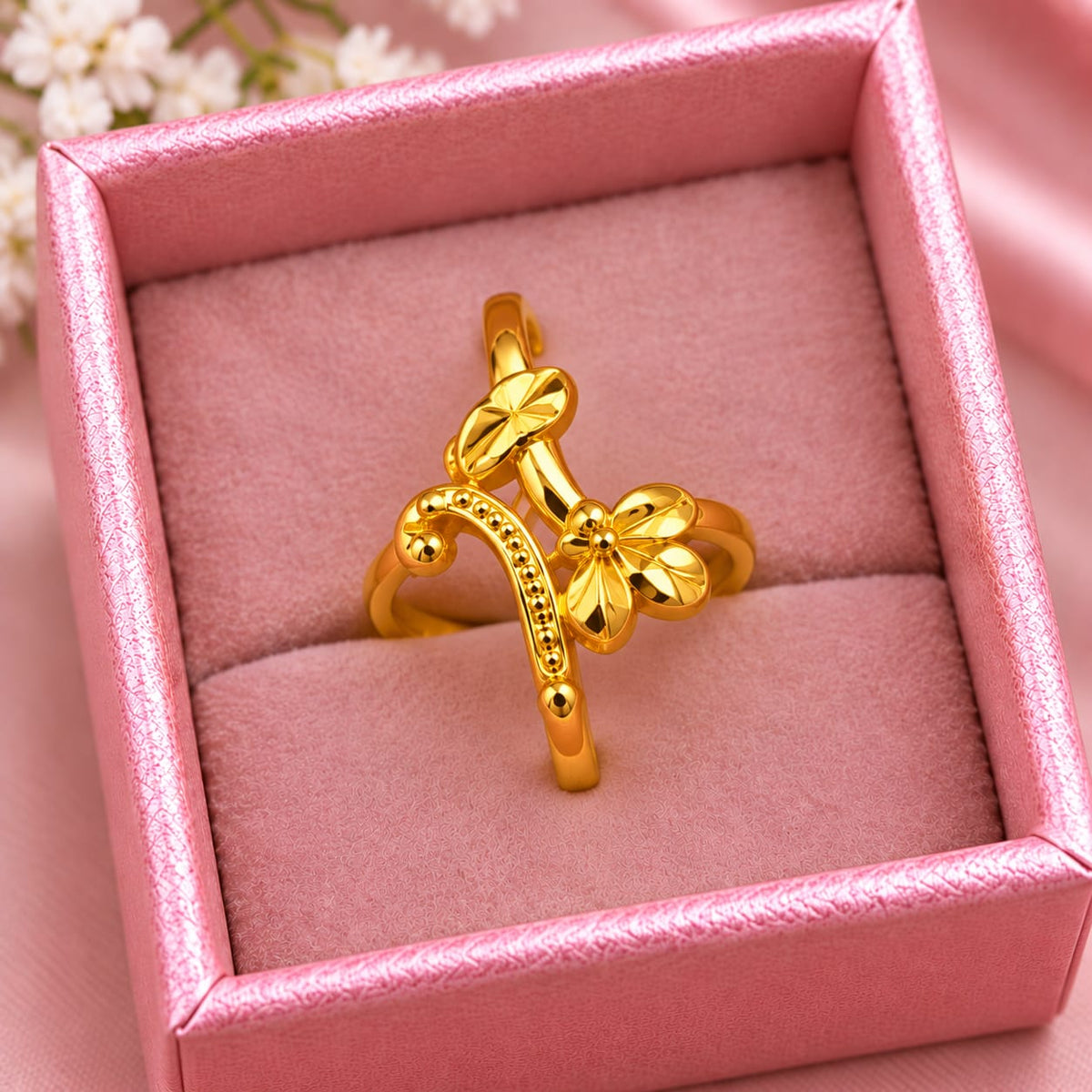 Elegant Golden Floral Ring for Women